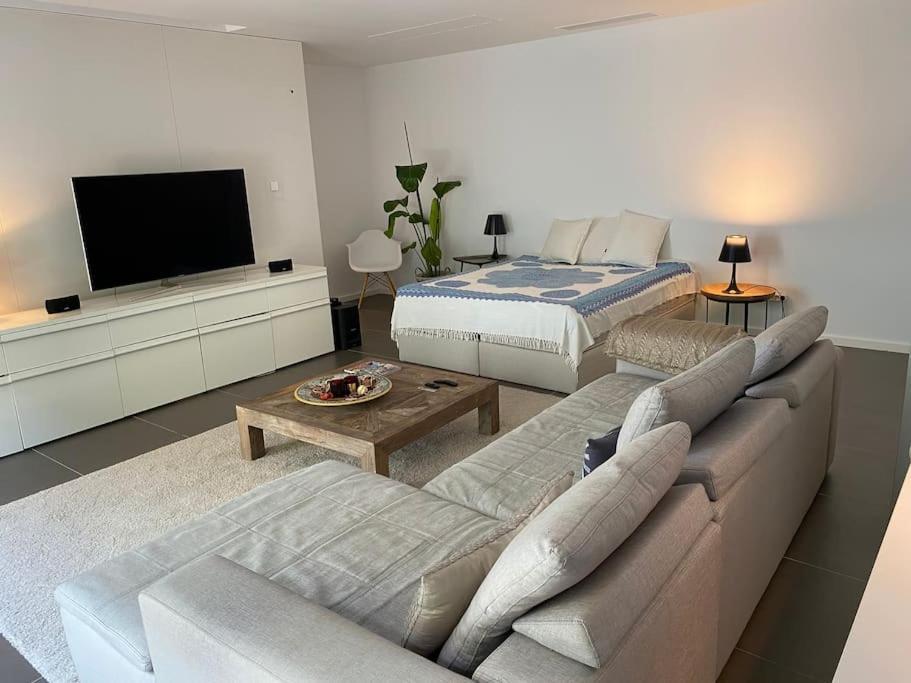 La Villa Blanca Luxury Villa Barcelona & Costa Brava Sant Vicenç de Montalt Exterior foto